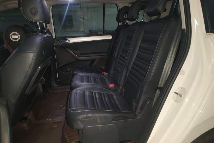Used Volkswagen Touran 2021 Touran L 280TSI DSG Comfort Edition 7 Seats Left Rear Seat