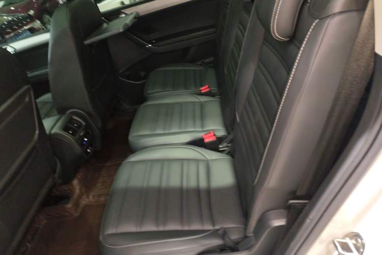 Used Volkswagen Touran 2021 Touran L 280TSI DSG Comfort Edition 7 Seats Left Rear Seat