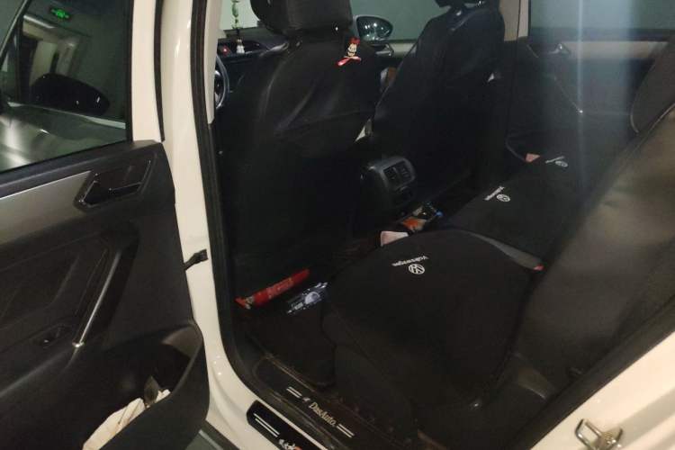 Used Volkswagen Touran 2021 Volkswagen Touran L 280TSI DSG Boundary Edition 7-Seater Left Rear Seat