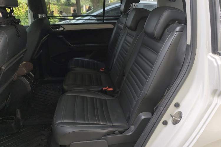Used Volkswagen Touran 2021 Touran L 280TSI DSG Comfort Edition 7 Seats Left Rear Seat
