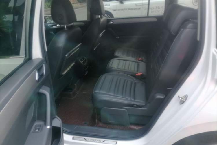 Used Volkswagen Touran 2021 Touran L 280TSI DSG Comfort Edition 7 Seats Left Rear Seat