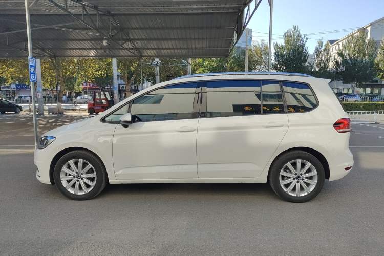Used Volkswagen Touran 2021 Touran L 280TSI DSG Comfort Edition 7 Seats Left Side