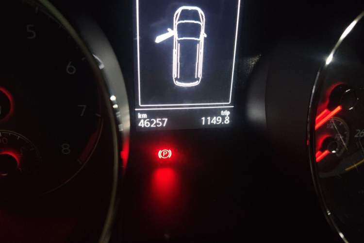 Used Volkswagen Touran 2021 Volkswagen Touran L 280TSI DSG Boundary Edition 7-Seater Odometer Close Up
