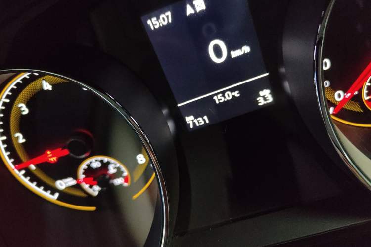 Used Volkswagen Touran 2021 Touran L 280TSI DSG Comfort Edition 7 Seats Odometer Close Up