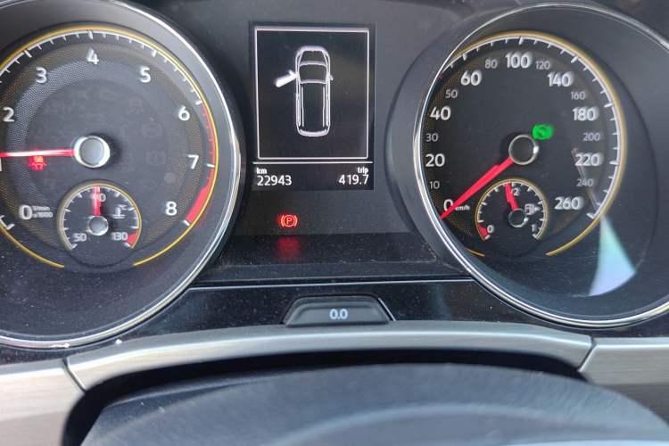 Used Volkswagen Touran 2021 Tiguan L 280TSI DSG Boundary Edition 6-Seater Odometer Close Up