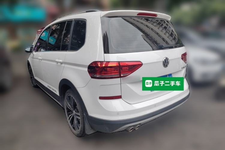 Used Volkswagen Touran 2021 Volkswagen Touran L 280TSI DSG Boundary Edition 7-Seater Rear Left 45 Deg