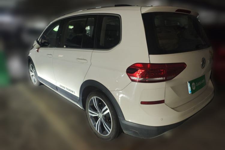 Used Volkswagen Touran 2021 Volkswagen Touran L 280TSI DSG Boundary Edition 7-Seater Rear Left 45 Deg