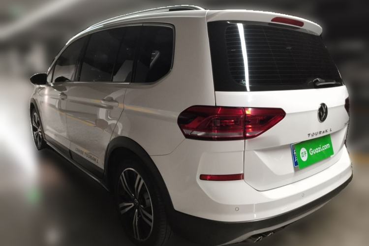Used Volkswagen Touran 2021 Volkswagen Touran L 280TSI DSG Boundary Edition 7-Seater Rear Left 45 Deg