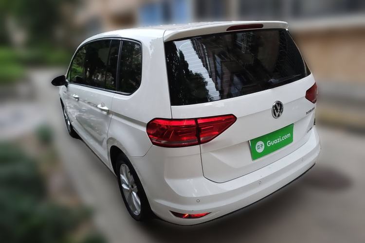 Used Volkswagen Touran 2021 Volkswagen Touran L 280TSI DSG Style Edition 7 Seats Rear Left 45 Deg