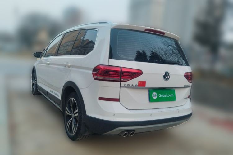 Used Volkswagen Touran 2021 Volkswagen Touran L 280TSI DSG Boundary Edition 7-Seater Rear Left 45 Deg