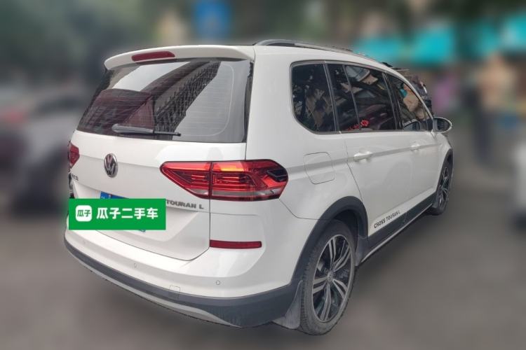 Used Volkswagen Touran 2021 Volkswagen Touran L 280TSI DSG Boundary Edition 7-Seater Rear Right 45 Deg