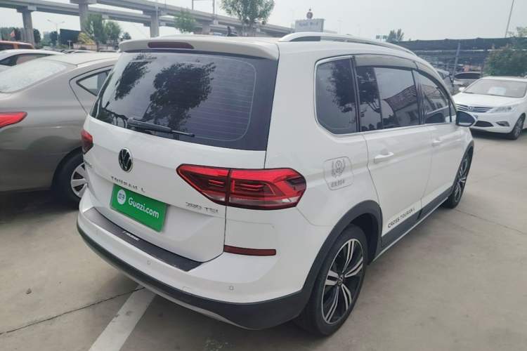 Used Volkswagen Touran 2021 Volkswagen Touran L 280TSI DSG Boundary Edition 7-Seater Rear Right 45 Deg