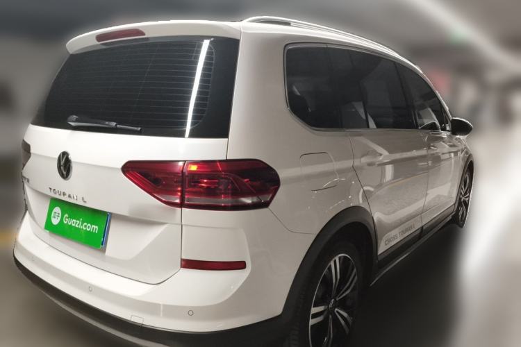 Used Volkswagen Touran 2021 Volkswagen Touran L 280TSI DSG Boundary Edition 7-Seater Rear Right 45 Deg