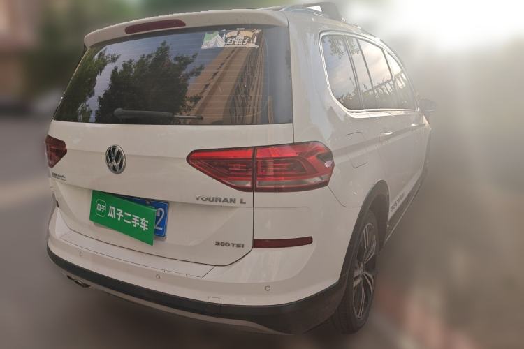 Used Volkswagen Touran 2021 Volkswagen Touran L 280TSI DSG Boundary Edition 7-Seater Rear Right 45 Deg