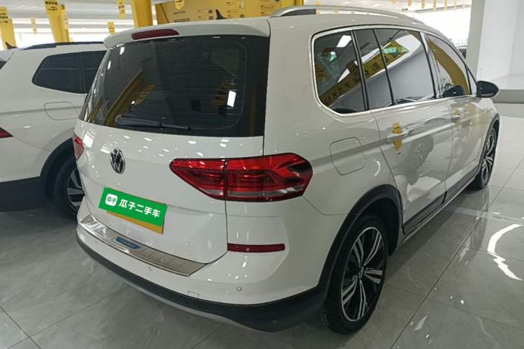 Used Volkswagen Touran 2021 Tiguan L 280TSI DSG Boundary Edition 6-Seater Rear Right 45 Deg