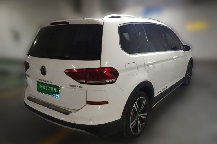 Used Volkswagen Touran 2021 Volkswagen Touran L 280TSI DSG Boundary Edition 7-Seater Rear Right 45 Deg