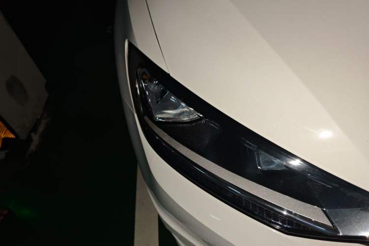 Used Volkswagen Touran 2021 Touran L 280TSI DSG Comfort Edition 7 Seats Right Front Headlight