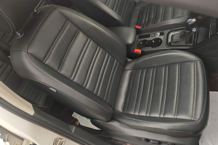 Used Volkswagen Touran 2021 Volkswagen Touran L 280TSI DSG Boundary Edition 7-Seater Right Front Seat