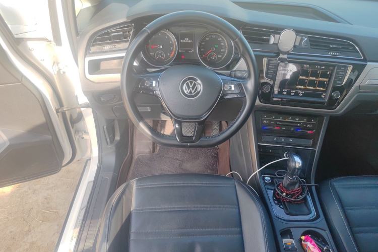 Used Volkswagen Touran 2021 Volkswagen Touran L 280TSI DSG Boundary Edition 7-Seater Steering Wheel