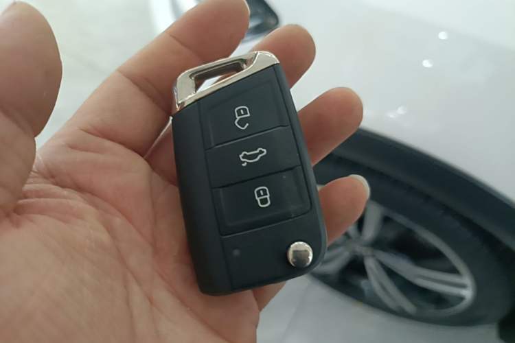Used Volkswagen Touran 2021 Tiguan L 280TSI DSG Boundary Edition 6-Seater Vehicle Key