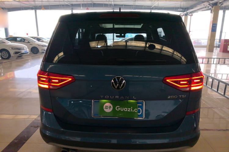 Used Volkswagen Touran 2022 Volkswagen Touran L 280TSI DSG Boundary Edition 7 Seats Exterior 4