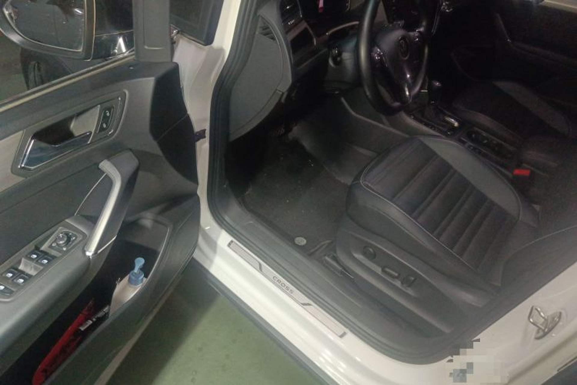 Used Volkswagen Touran 2022 Volkswagen Touran L 280TSI DSG Boundary Edition 7 Seats Driver Seat