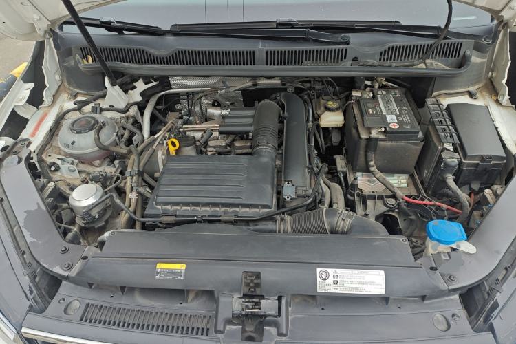 Used Volkswagen Touran 2022 Volkswagen Touran L 280TSI DSG Comfort Edition 7 Seats Engine Bay