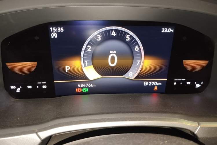 Used Volkswagen Touran  Odometer Close Up