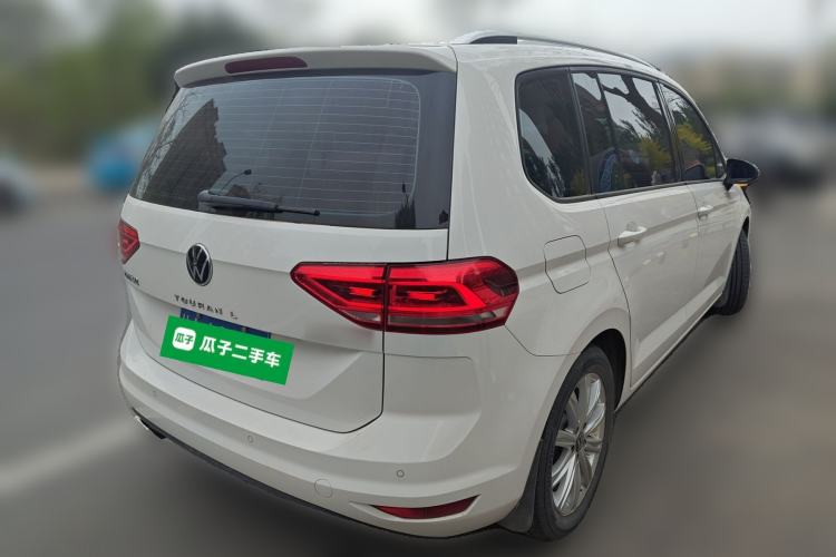Used Volkswagen Touran 2022 Volkswagen Touran L 280TSI DSG Comfort Edition 7 Seats Rear Right 45 Deg