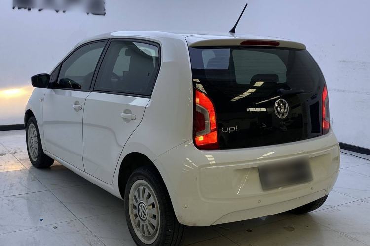 Used Volkswagen up! 2015 1.0L move up! Exterior 4