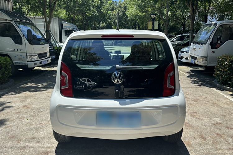 Used Volkswagen up! 2015 1.0L move up! Exterior 4