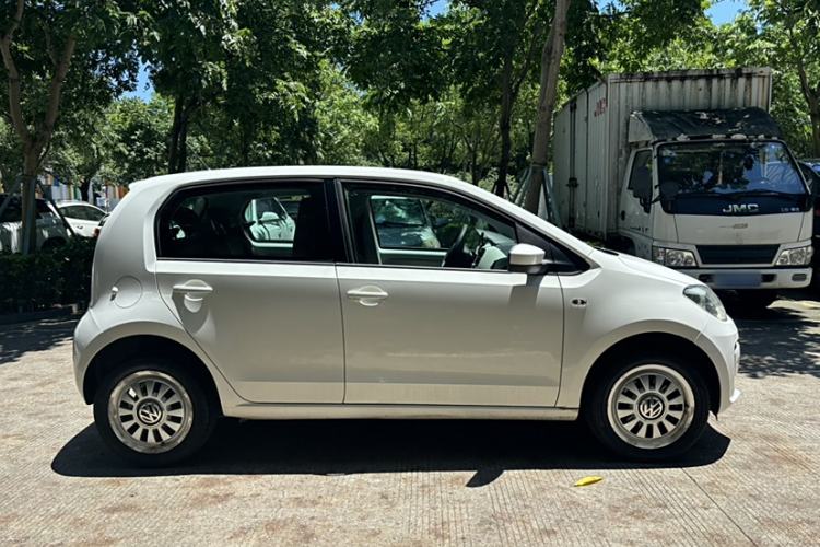 Used Volkswagen up! 2015 1.0L move up! Exterior 7