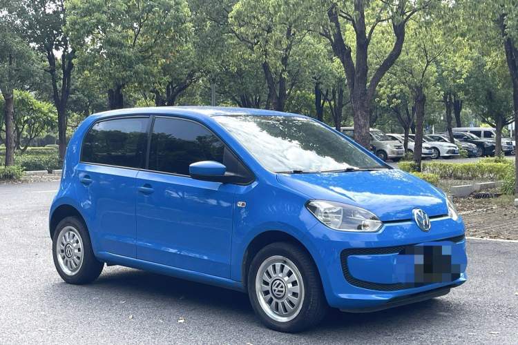 Used Volkswagen up! 2015 1.0L move up! Exterior 1