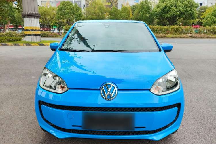 Used Volkswagen up! 2015 1.0L move up! Front