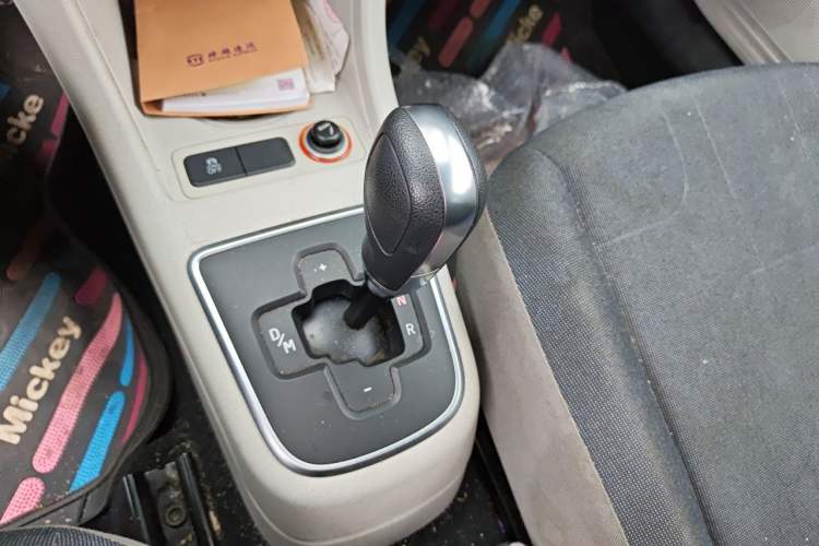 Used Volkswagen up! 2015 1.0L move up! Gear Lever