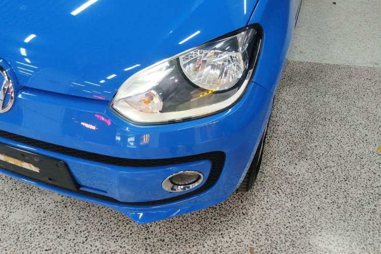 Used Volkswagen up! 2015 1.0L go high! Left Front Headlight