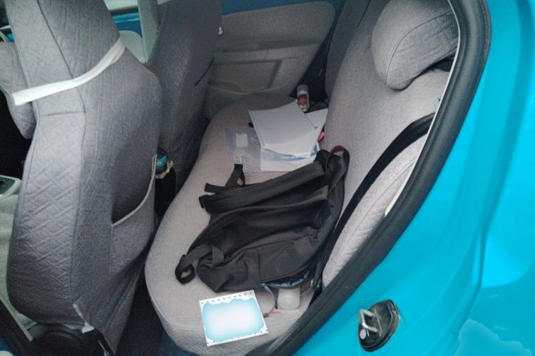 Used Volkswagen up! 2015 1.0L move up! Left Rear Seat