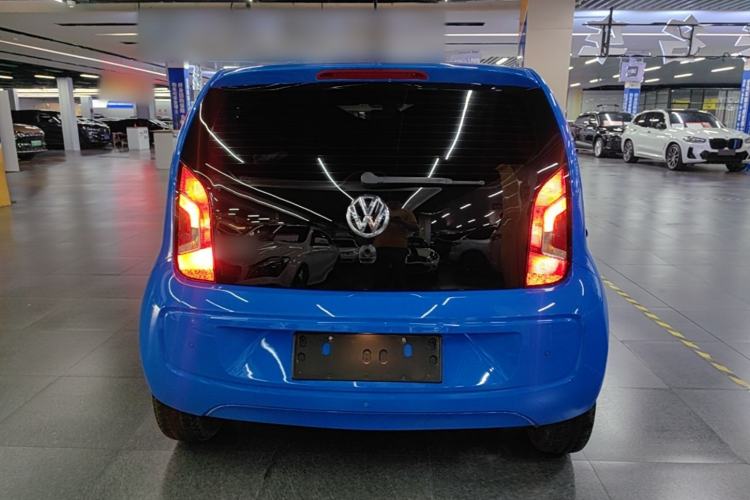Used Volkswagen up! 2015 1.0L go high! Rear