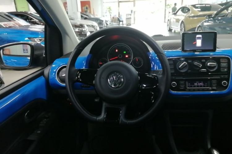 Used Volkswagen up! 2015 1.0L go high! Steering Wheel