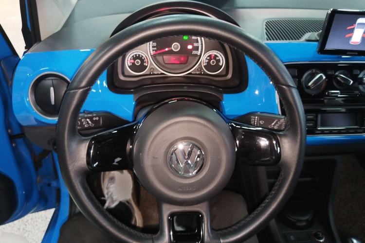 Used Volkswagen up! 2015 1.0L go high! Steering Wheel