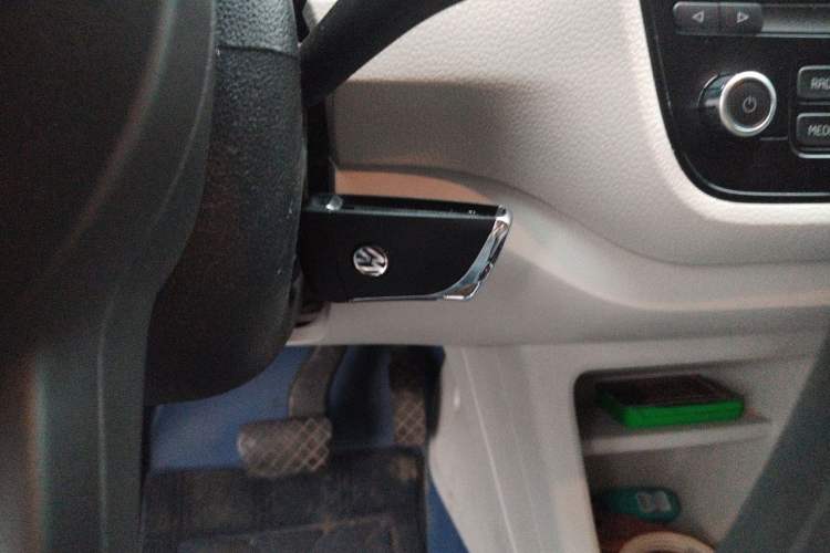 Used Volkswagen up! 2015 1.0L move up! Vehicle Key