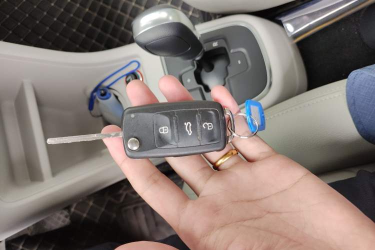 Used Volkswagen up! 2015 1.0L move up! Vehicle Key