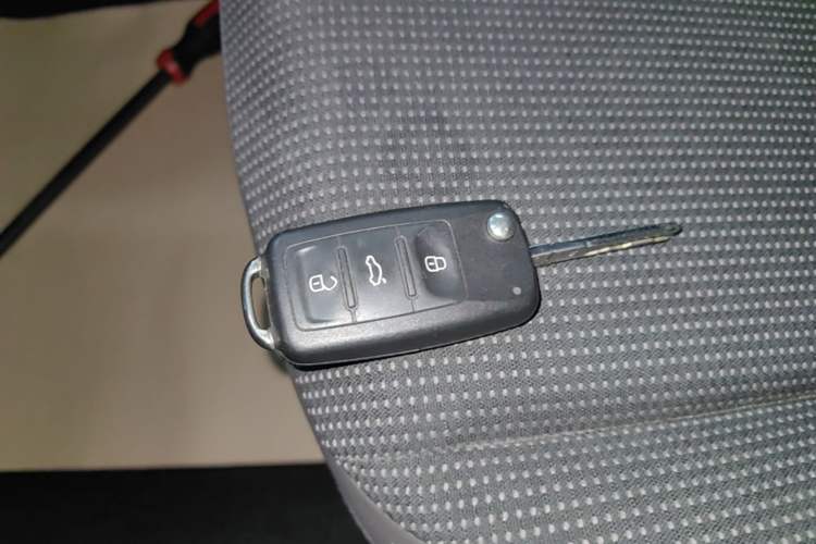 Used Volkswagen up! 2015 1.0L go high! Vehicle Key