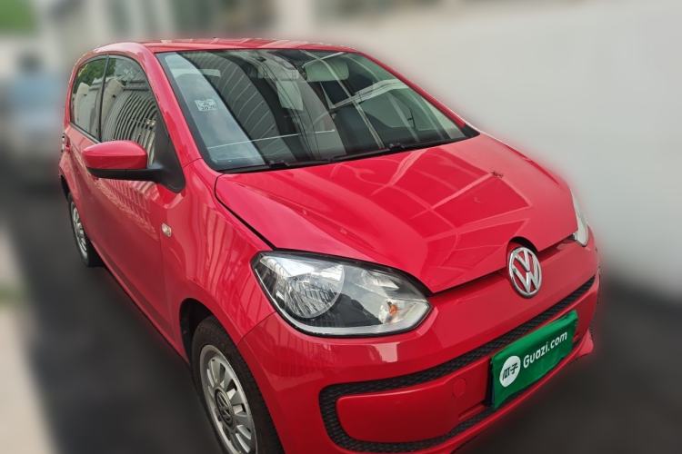 Used Volkswagen up! 2015 1.0L move up! Front Right 45 Deg