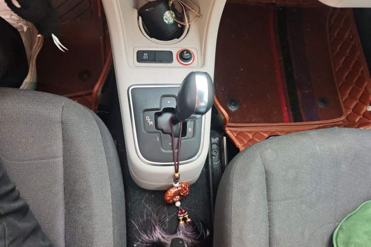 Used Volkswagen up! 2015 1.0L move up! Gear Lever