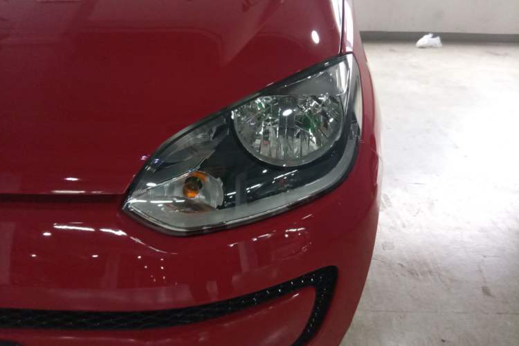 Used Volkswagen up! 2015 1.0L move up! Left Front Headlight