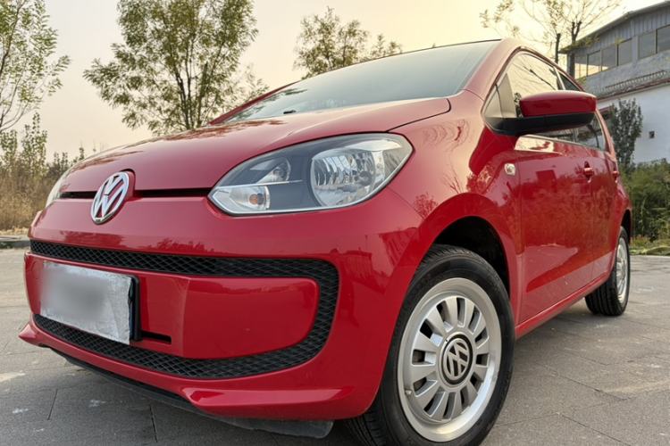 Used Volkswagen up! 2015 1.0L move up! Left Front Headlight