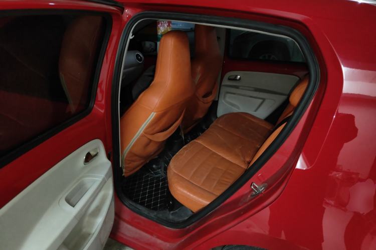 Used Volkswagen up! 2015 1.0L move up! Left Rear Seat
