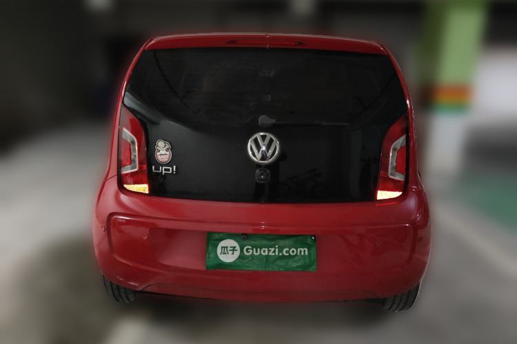Used Volkswagen up! 2015 1.0L move up! Rear