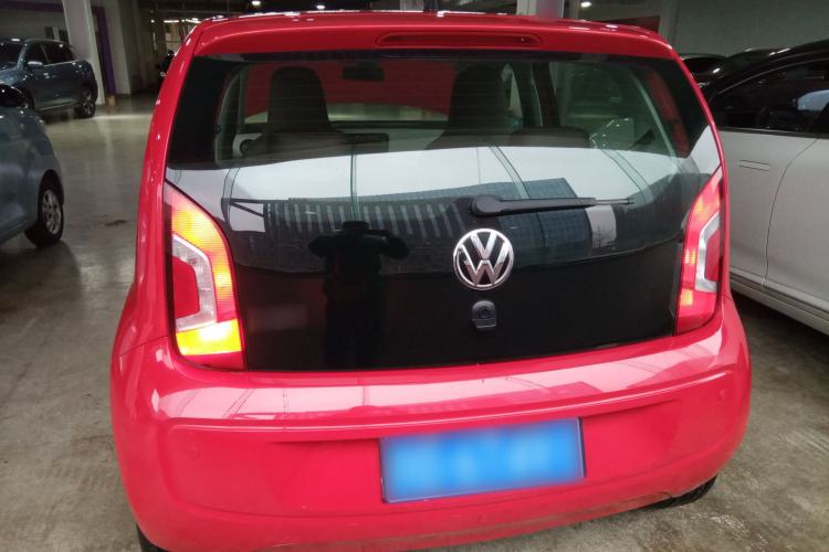 Used Volkswagen up! 2015 1.0L move up! Rear